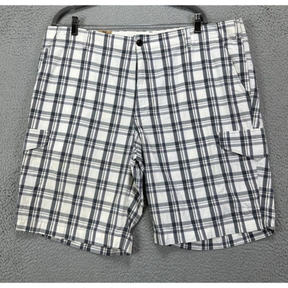 Dockers Shorts Mens 40 White Plaid Soft Cargo Short Classic Fit Khaki Chino NEW